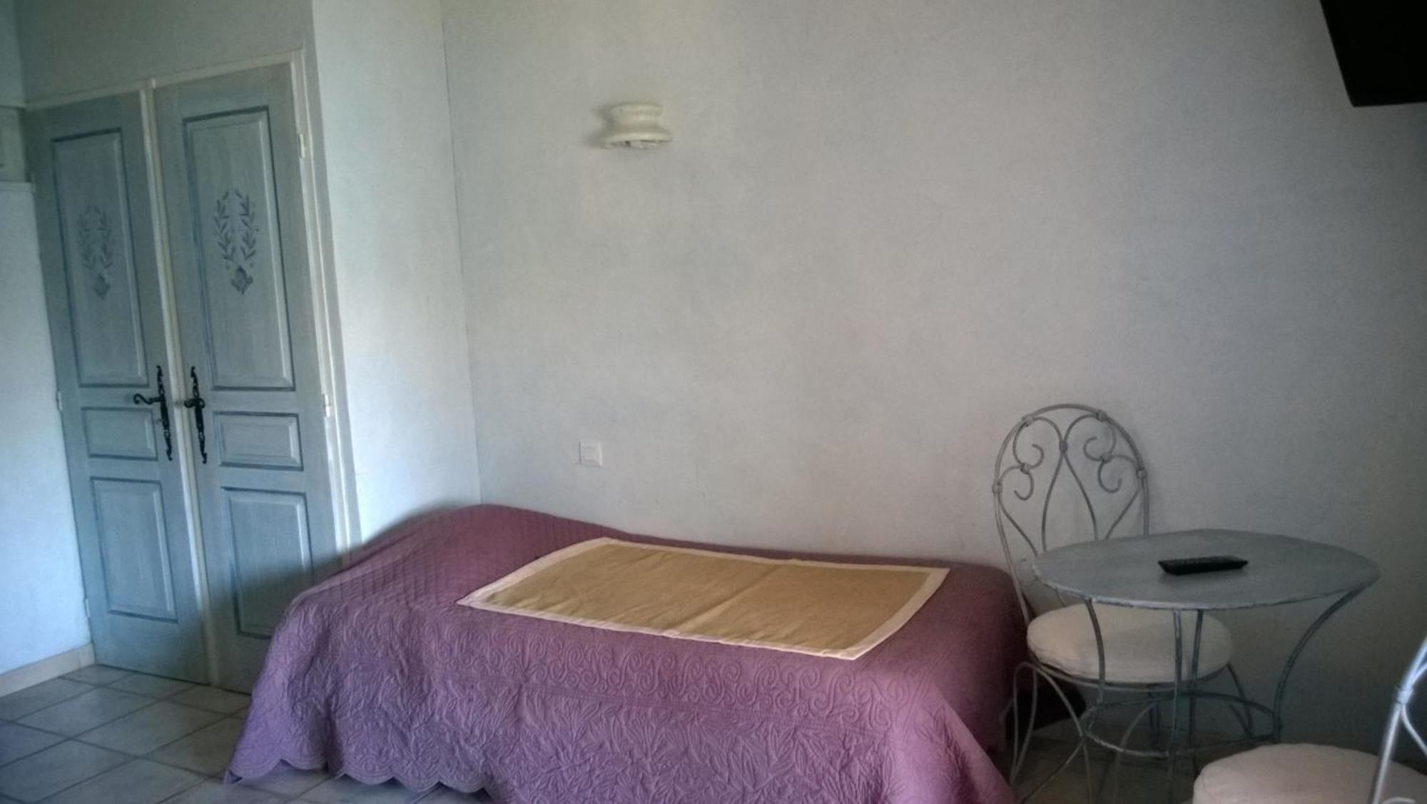 Hotel Les Cavalets Bauduen Bilik gambar