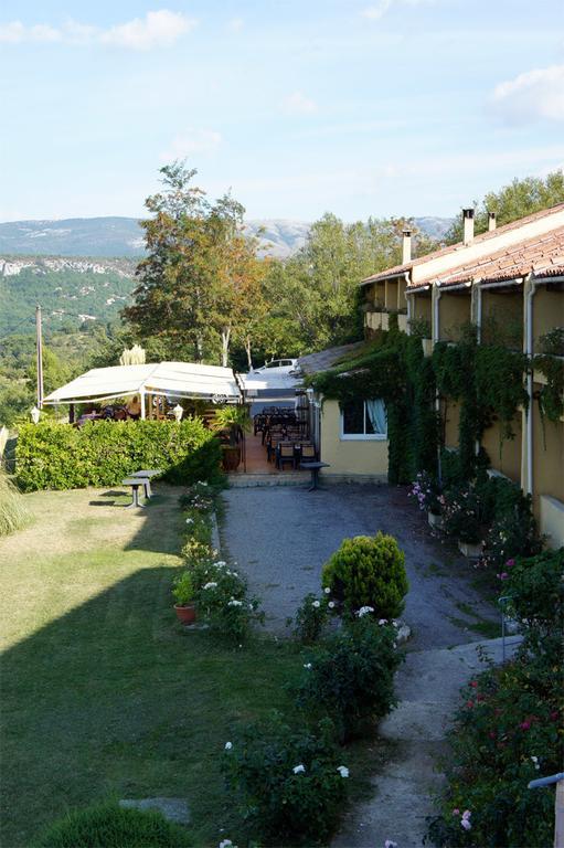 Hotel Les Cavalets Bauduen Luaran gambar